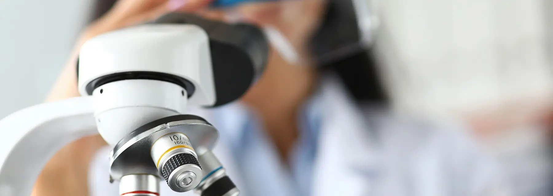 ¿Qué es y qué hace un analista clínico?