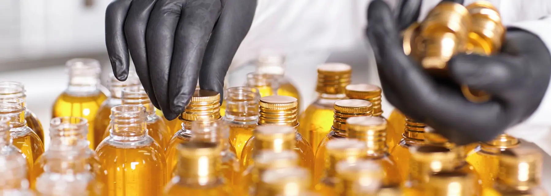 ¿Cómo trabajar haciendo cosméticos?