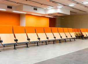 Diferencias máster oficial y título propio