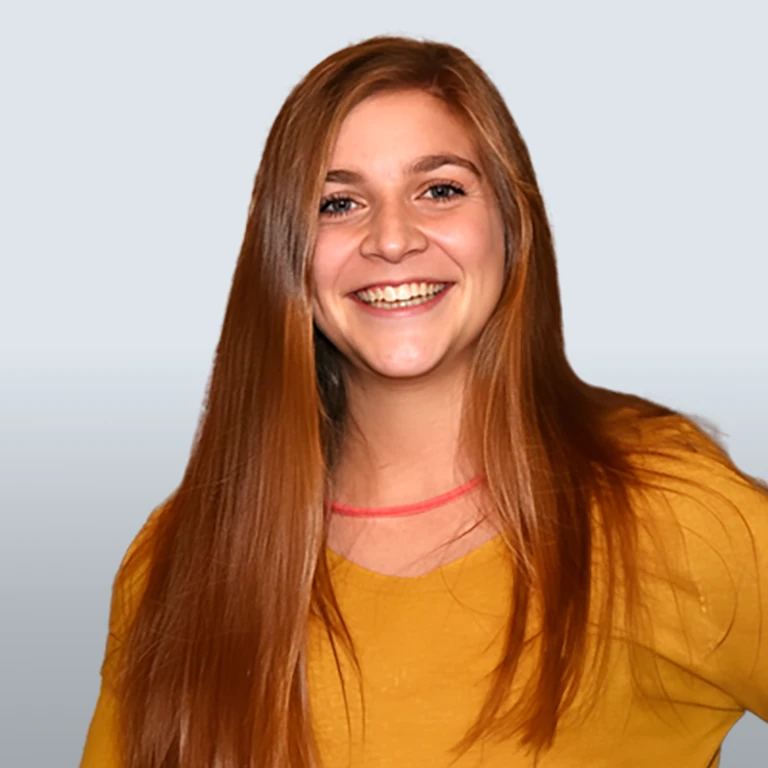 Alexandra Blumer